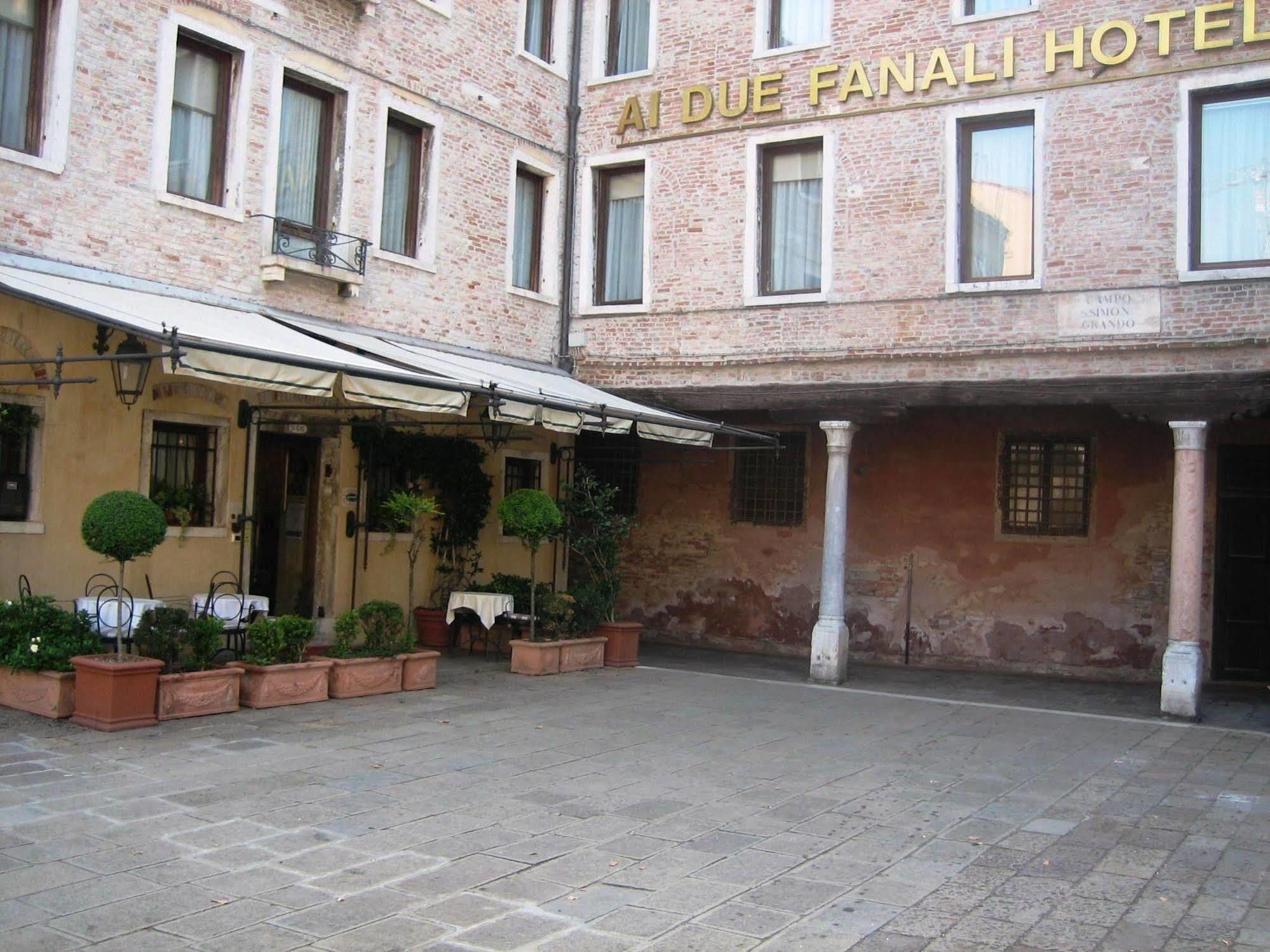 Hotel Ai Due Fanali Venedig Exterior foto